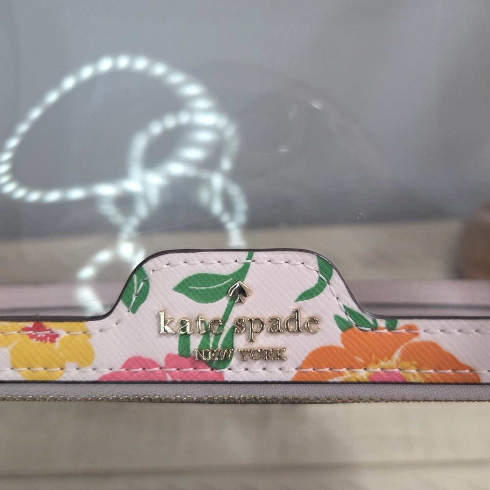 Kate Spade Madison Strawberry Garden Travel Transparent Cosmetic Case, EUC - Picture 13 of 13